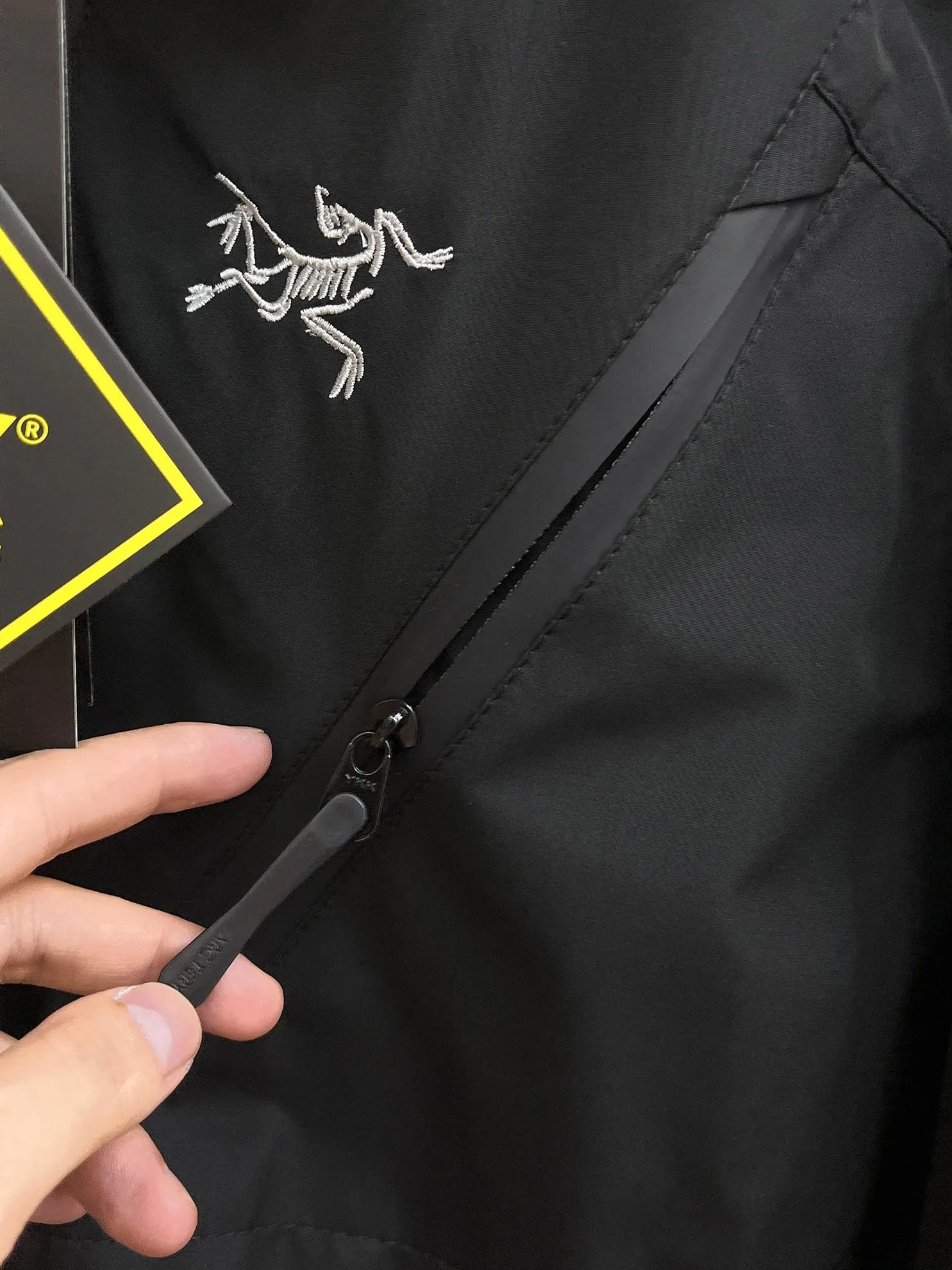 Same Style， ， 2026 New Arrival ， Original Premium Breathable ， ， ， Quality。 ， Sizes：M～3XL，